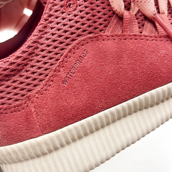 Sorel Out N About Plus Dusty Crimson Lace Up Sneakers Size 9 - Picture 10 of 11